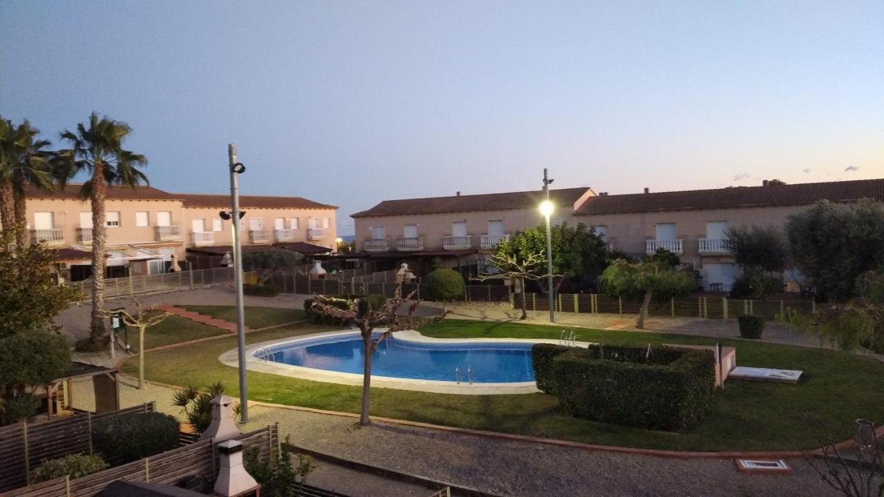Fantastica Casa Con Piscina Y Playa ,Torredembarra-Tarragona Villa Pobla de Montornés Buitenkant foto